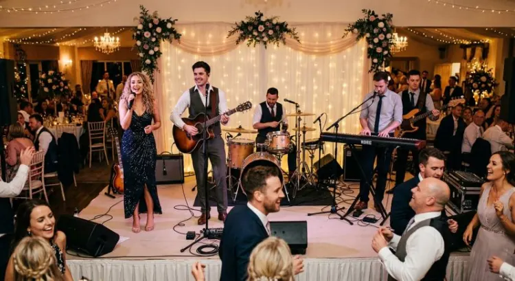 Animation de mariage : DJ, groupe live ou orchestre, comment choisir et à quel prix ?
